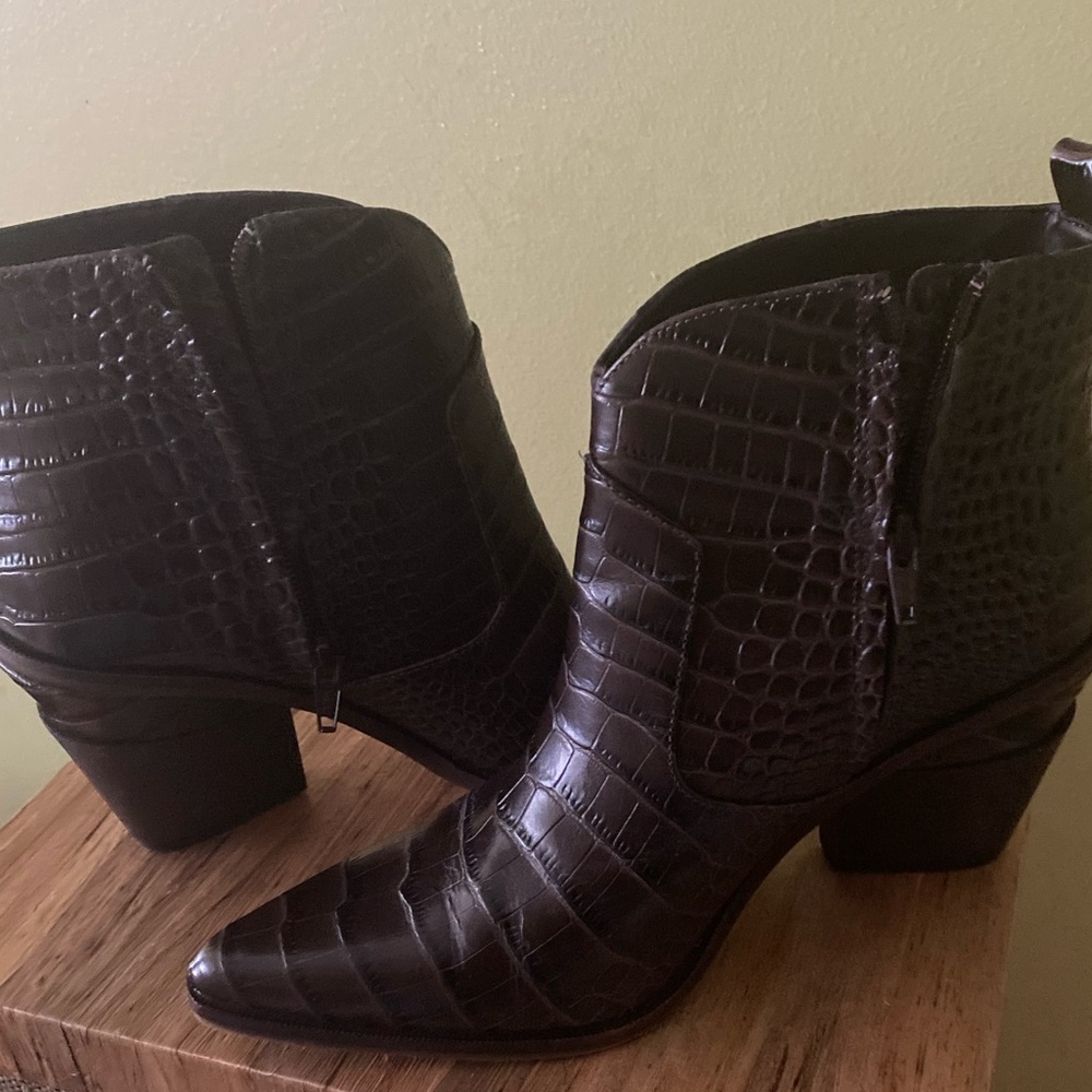 Crocodile Cowboy Ankle Boot